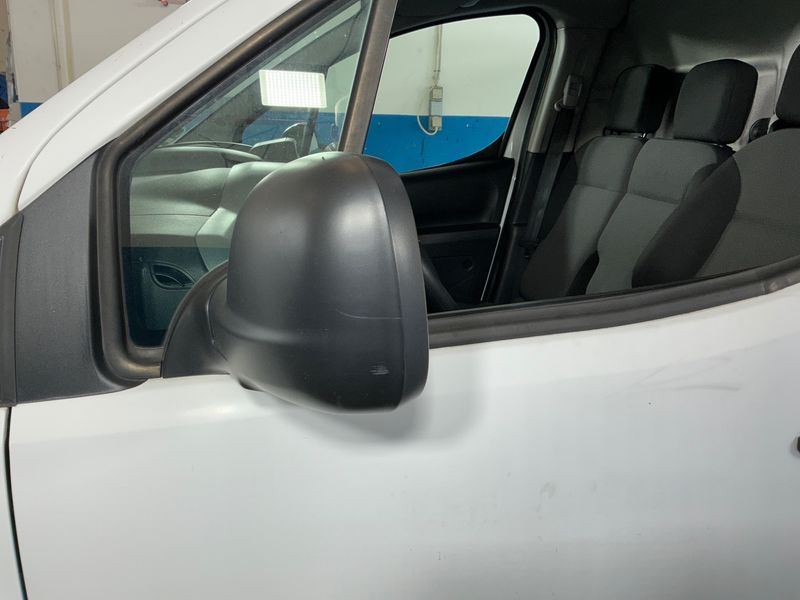 Peugeot Partner 1.6 Blue-HDi L1 Premium Pack 2017 – снимка 33