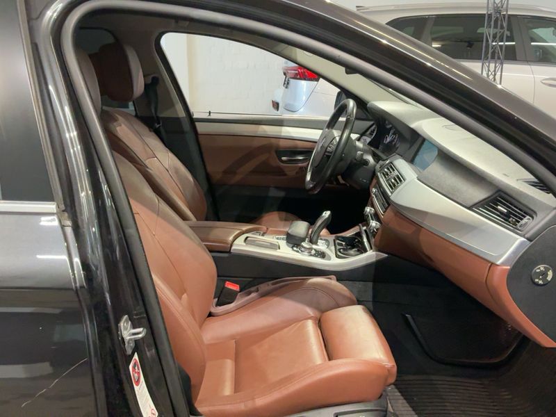 BMW 5er 530d xDrive 2013 – снимка 17