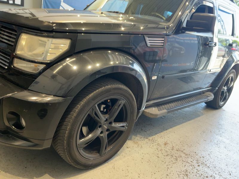 Dodge Nitro 4.0 V6 R/T — zdjęcie 2