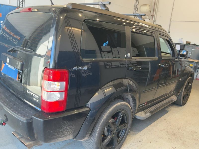 Dodge Nitro 4.0 V6 R/T — zdjęcie 6