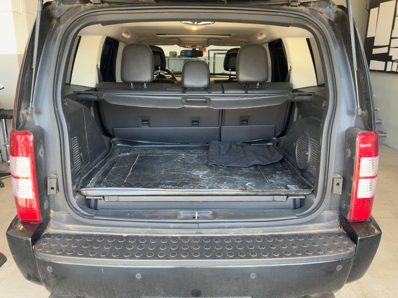 Dodge Nitro 4.0 V6 R/T — zdjęcie 10