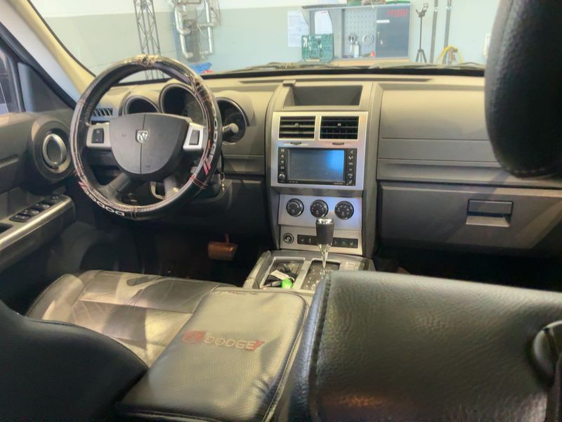Dodge Nitro 4.0 V6 R/T — zdjęcie 12