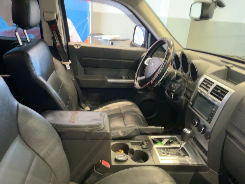Dodge Nitro 4.0 V6 R/T — zdjęcie 11