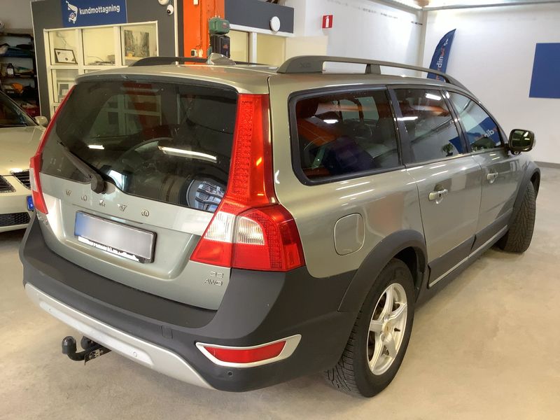 Volvo XC70 3.2 Momentum AWD — zdjęcie 6