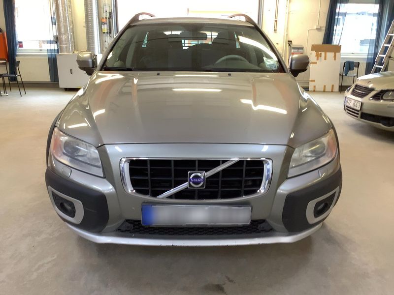 Volvo XC70 3.2 Momentum AWD — zdjęcie 9