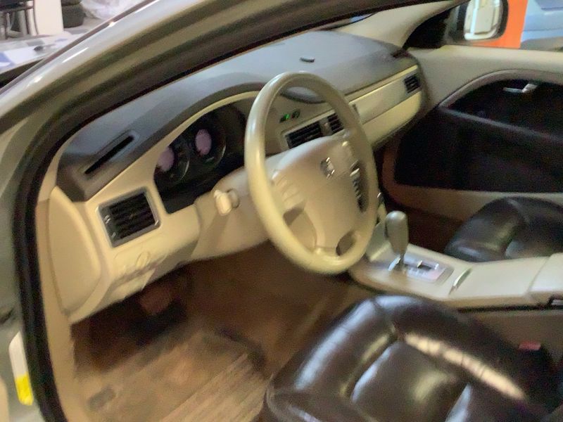 Volvo XC70 3.2 Momentum AWD — zdjęcie 11