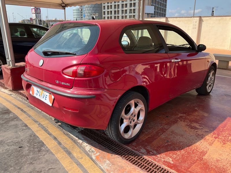 Alfa Romeo Alfa 147 1.6 T.Spark Distinctive — zdjęcie 2