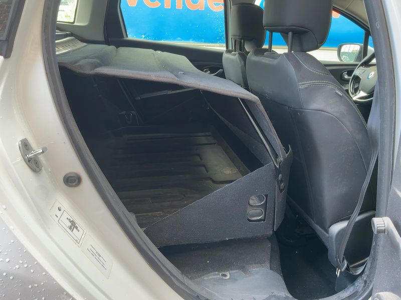 Renault Clio 1.5 dCi Energy Business — zdjęcie 14