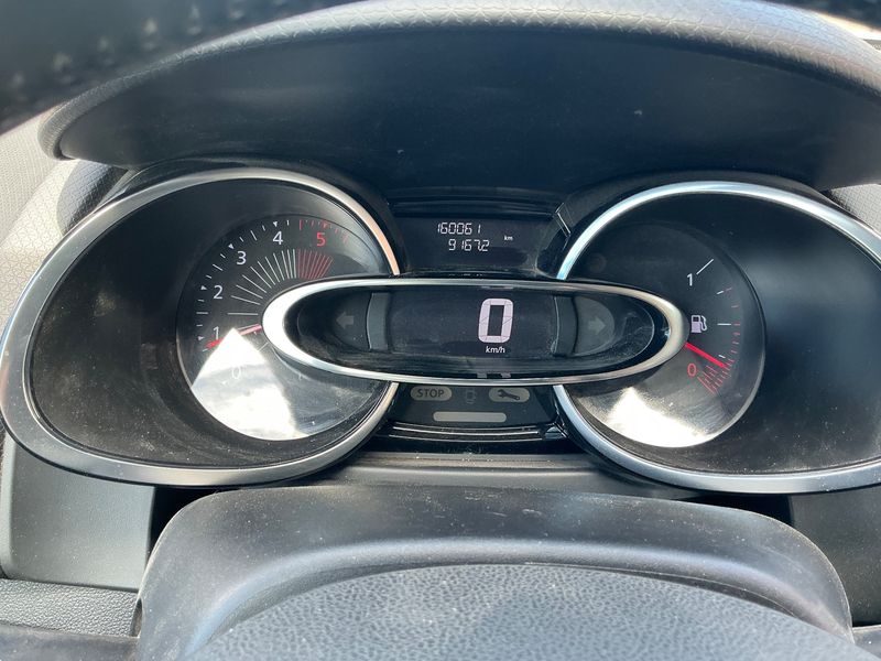 Renault Clio 1.5 dCi Energy Business — zdjęcie 13