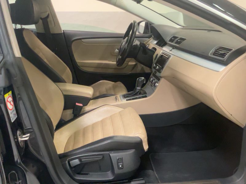 Volkswagen CC 2.0 TDI BlueMotion Tech — zdjęcie 11