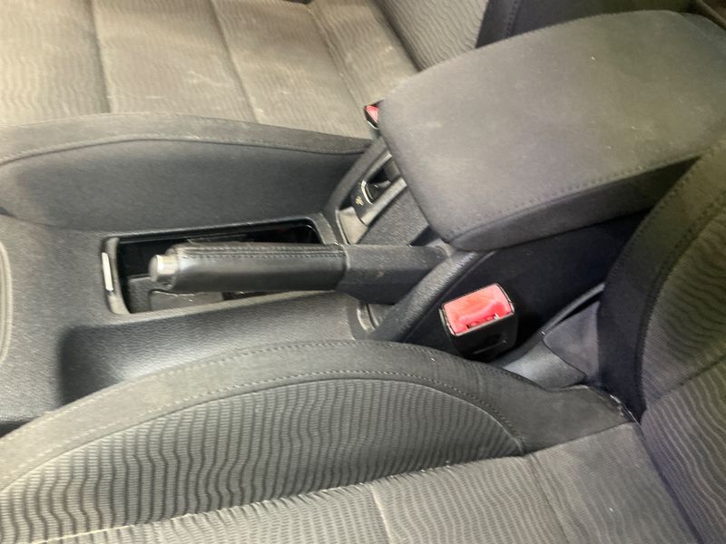 Volkswagen Eos 2.0 TDI 2012 – снимка 30