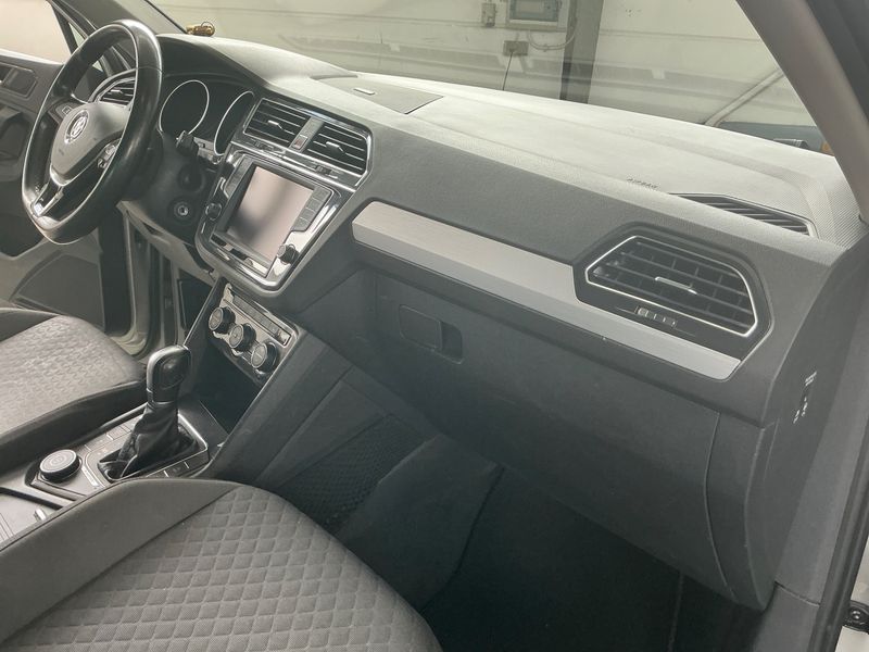 Volkswagen Tiguan 2.0 TDI Comfortline 4Motion BlueMotion Tech 2016 – снимка 38