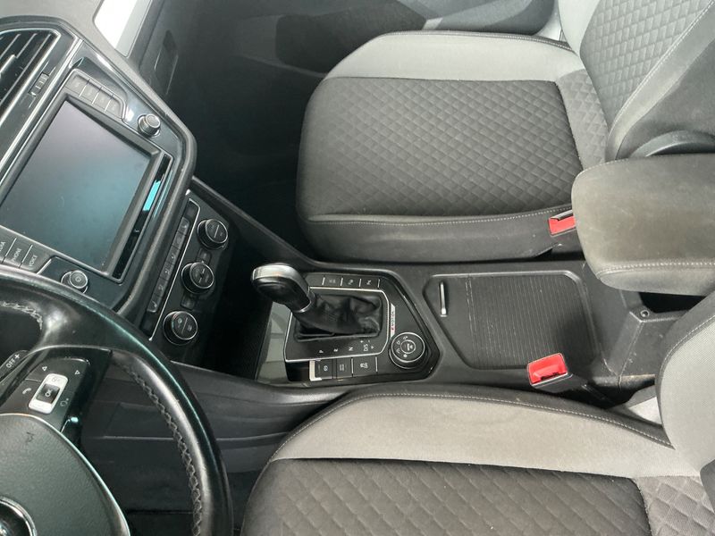 Volkswagen Tiguan 2.0 TDI Comfortline 4Motion BlueMotion Tech 2016 – снимка 33