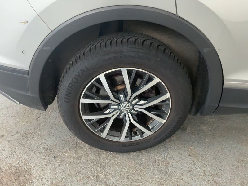 Volkswagen Tiguan 2.0 TDI Comfortline 4Motion BlueMotion Tech 2016 – снимка 9