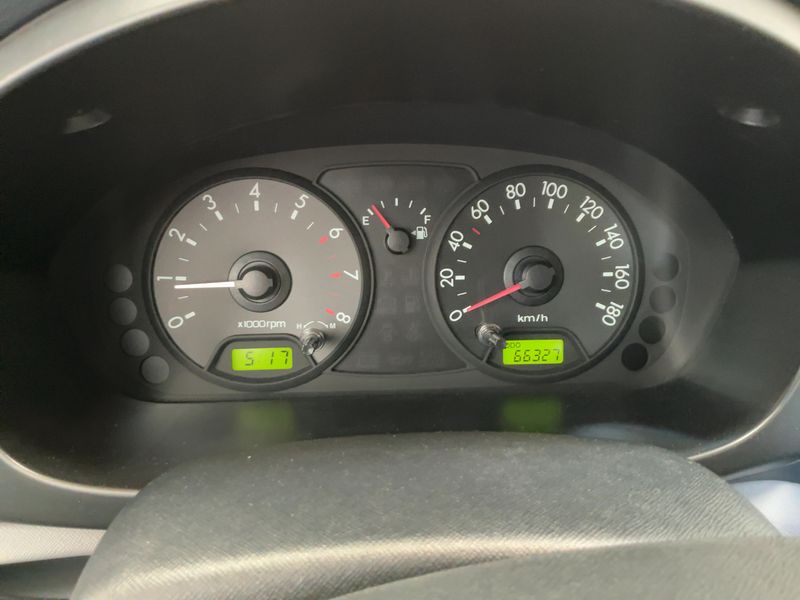 Kia Picanto 1.1 EX — zdjęcie 4