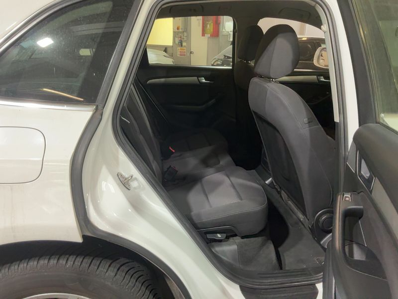 Audi Q5 2.0 TDI quattro 2014 – снимка 19
