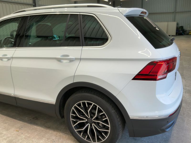Volkswagen Tiguan 1.5 TSI ACT Life — zdjęcie 3