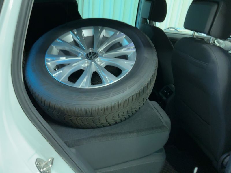 Volkswagen Tiguan 1.5 TSI ACT Life — zdjęcie 14