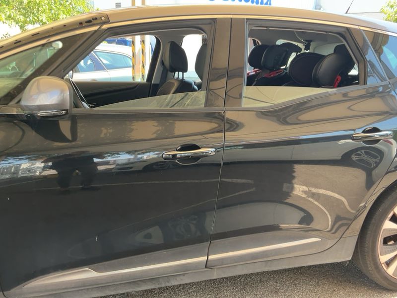 Renault Scenic 1.2 TCe Energy Zen — zdjęcie 4
