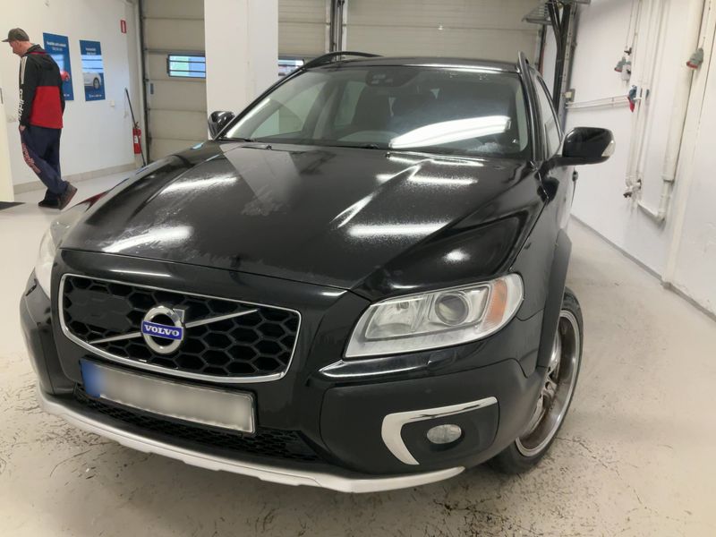 XC70 2.4 D4 Momentum AWD