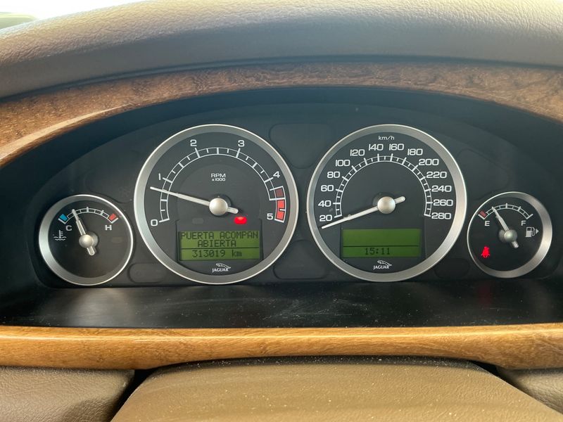 Jaguar S-TYPE 2.7 D V6 Classic — zdjęcie 4