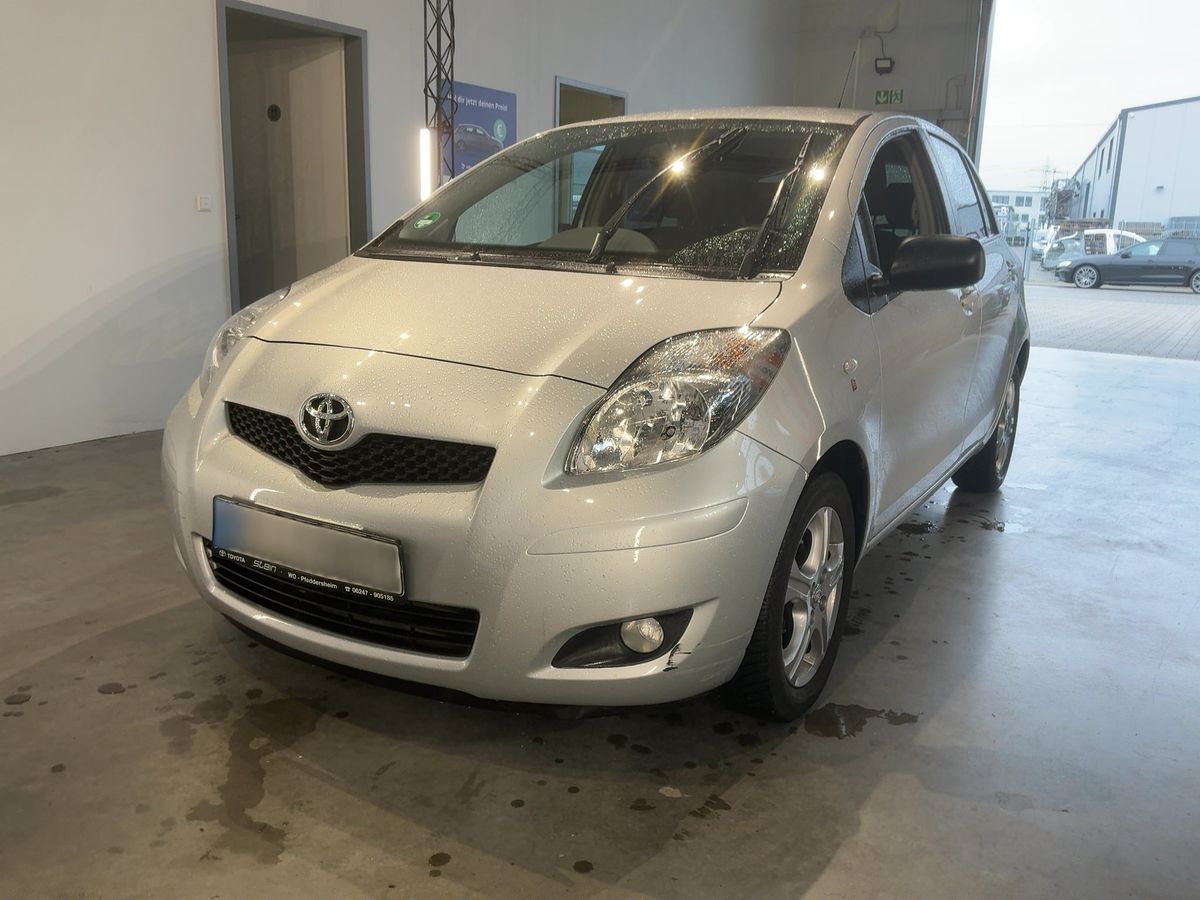 Toyota Yaris 2011