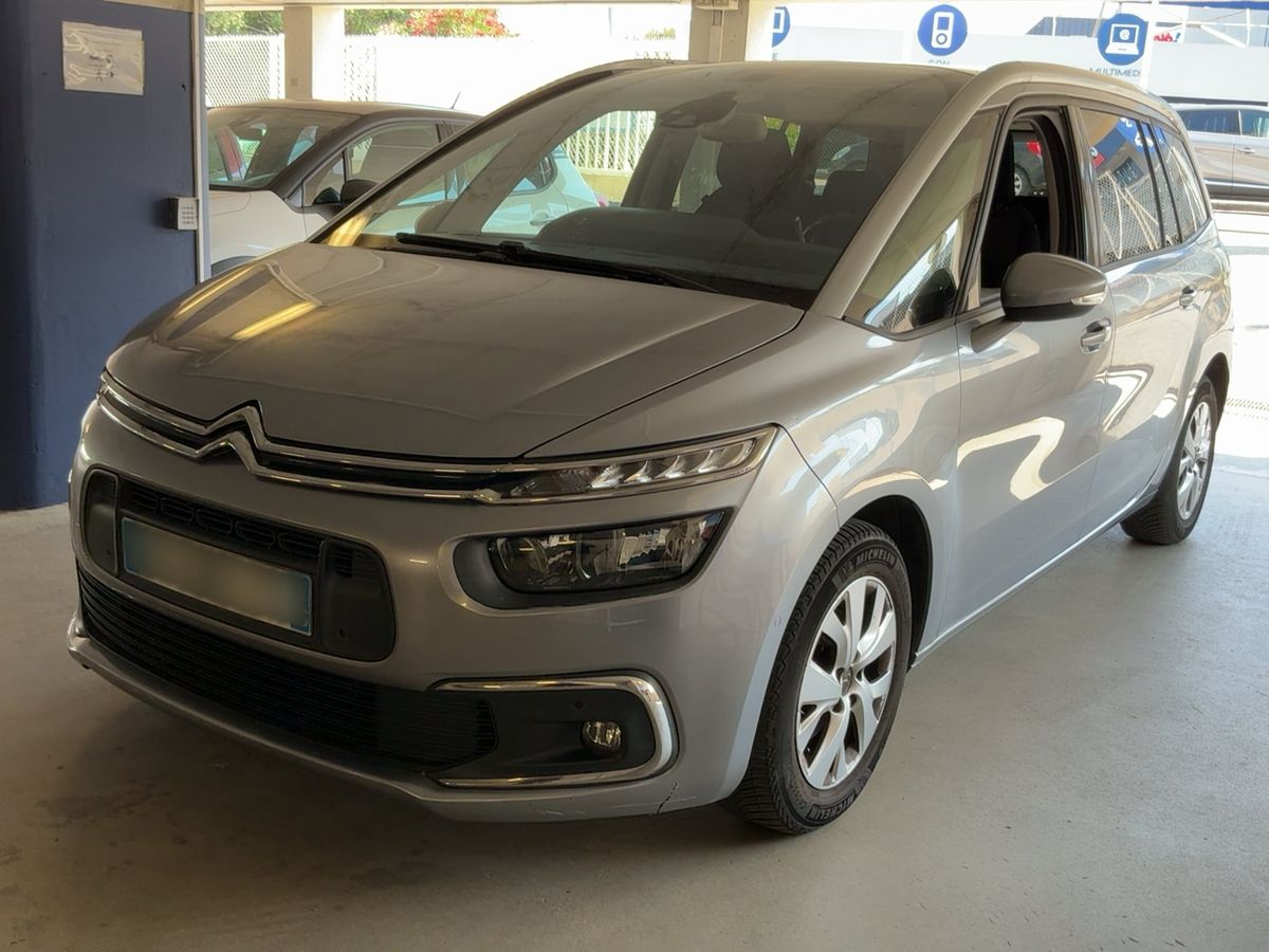 Citroen C4 2018 — photo 1