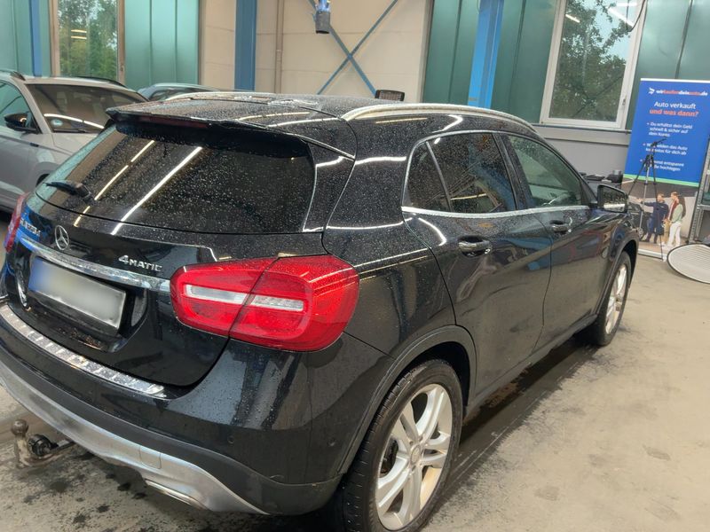 Mercedes-Benz GLA-Klasse GLA 220 d 4Matic Urban — zdjęcie 6