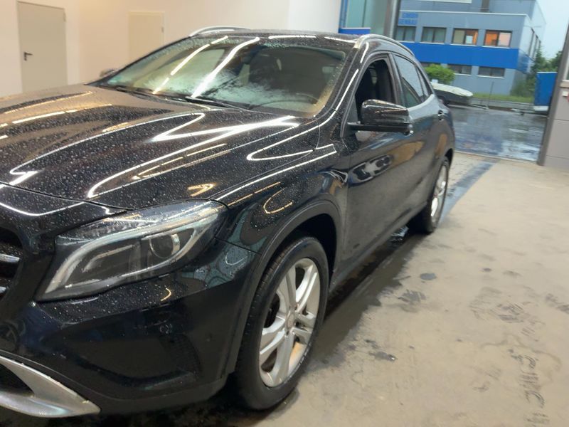 Mercedes-Benz GLA-Klasse GLA 220 d 4Matic Urban — zdjęcie 2