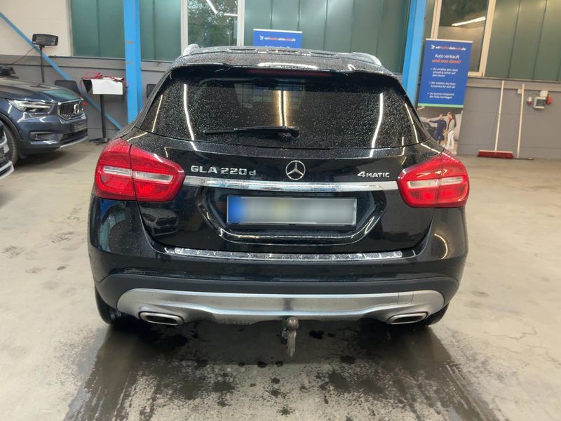 Mercedes-Benz GLA-Klasse GLA 220 d 4Matic Urban — zdjęcie 5