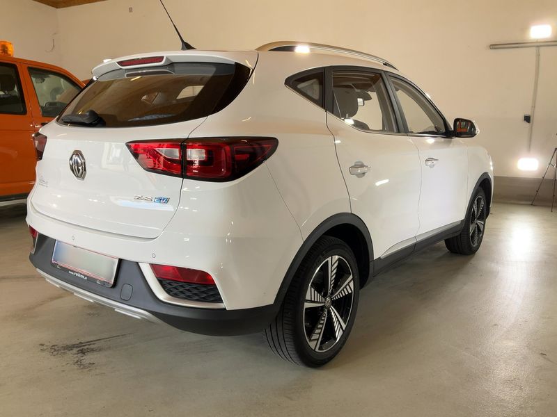 MG ZS electric drive 105 kW Luxury — zdjęcie 6