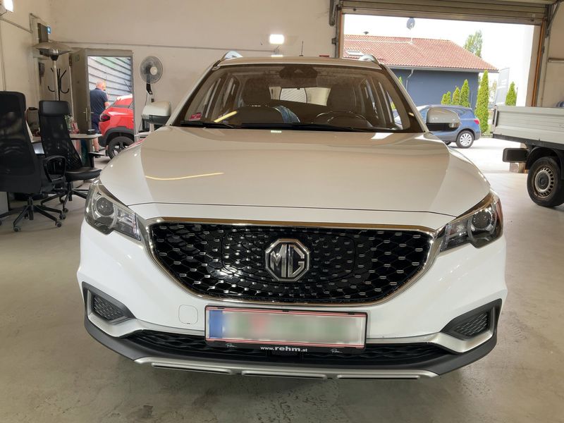 MG ZS electric drive 105 kW Luxury — zdjęcie 9