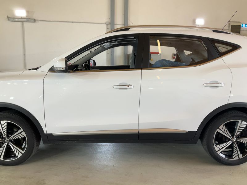 MG ZS electric drive 105 kW Luxury — zdjęcie 4