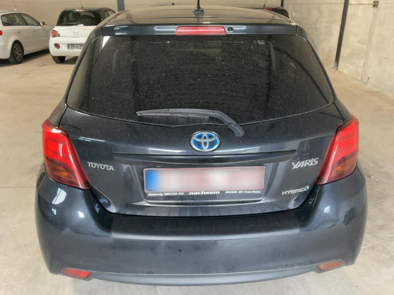 Toyota Yaris 1.5 Hybrid Design 2016 – снимка 7