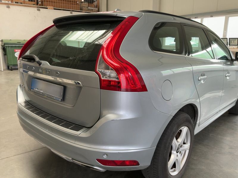 Volvo XC60 2.0 D4 Momentum 2WD — zdjęcie 6
