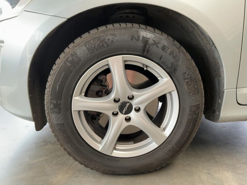 Volvo XC60 2.0 D4 Momentum 2WD 2014 – снимка 3