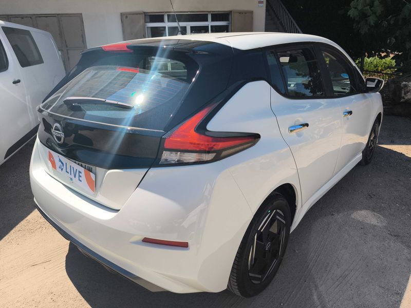 Nissan Leaf electric drive 110 kW Acenta — zdjęcie 5