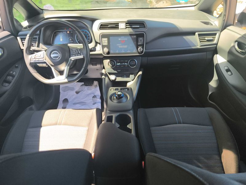 Nissan Leaf electric drive 110 kW Acenta — zdjęcie 11