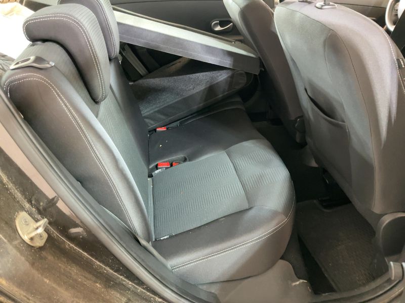Renault Clio 1.2 Dynamique — zdjęcie 14