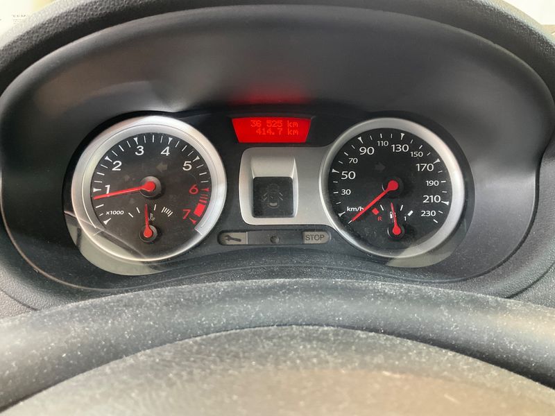 Renault Clio 1.2 Dynamique — zdjęcie 13
