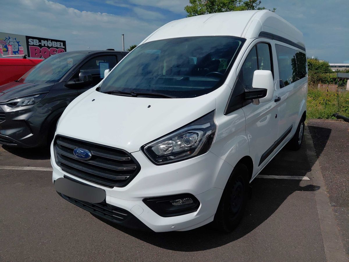 Ford Transit 2022 — photo 1