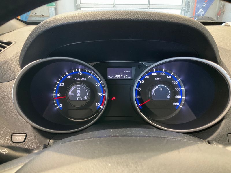 Hyundai ix35 1.6 Classic 2WD — zdjęcie 13
