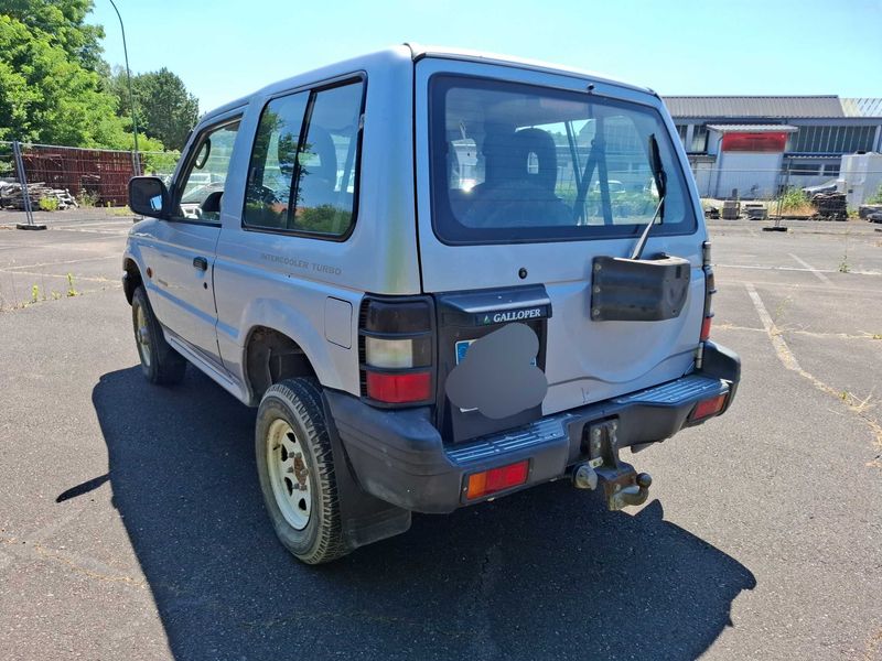 Mitsubishi Pajero 2.5 Turbodiesel Classic 2500 — zdjęcie 3