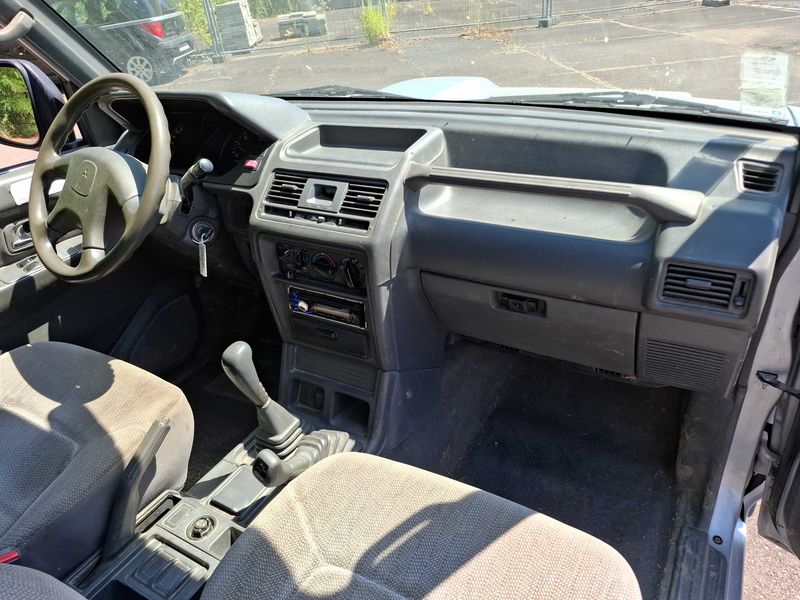 Mitsubishi Pajero 2.5 Turbodiesel Classic 2500 — zdjęcie 11