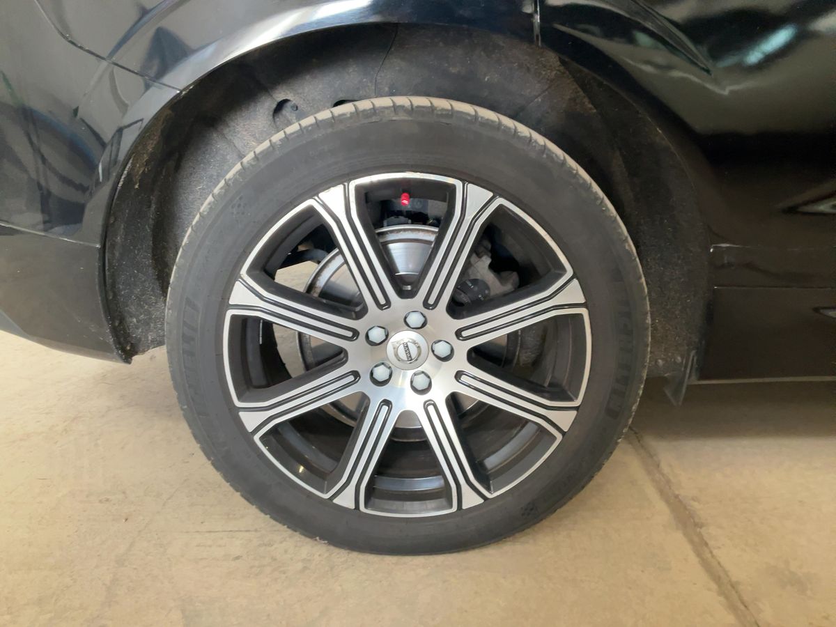 Volvo XC60 2020 — photo 10