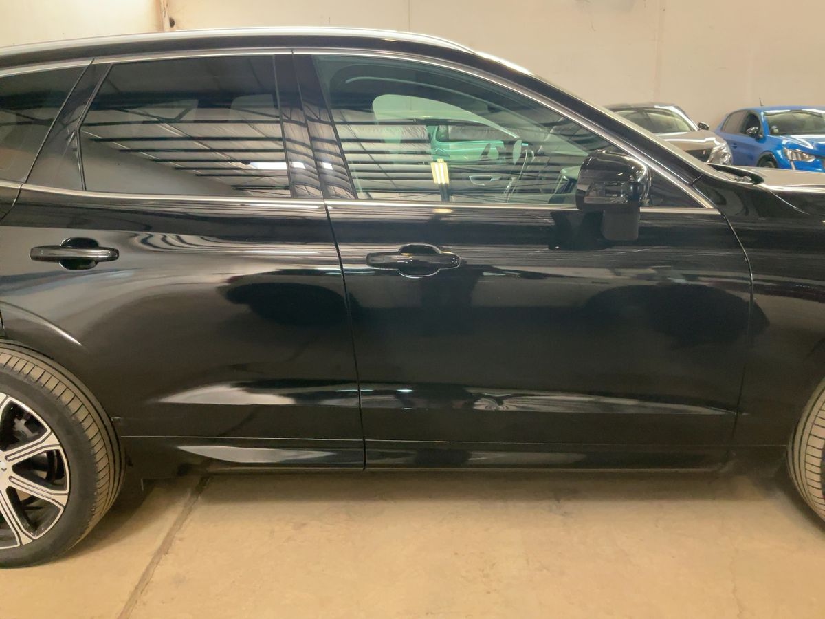Volvo XC60 2020 — photo 11