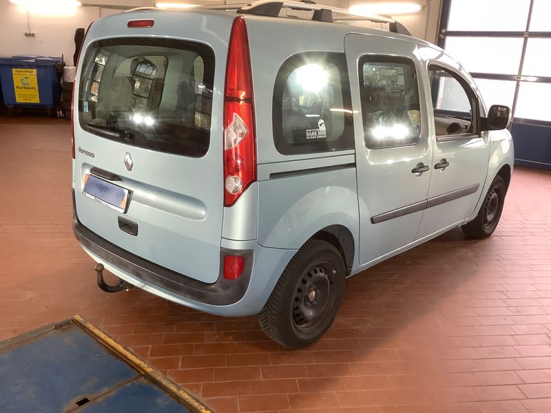 Renault Kangoo 1.6 Happy Family photo Renault Kangoo 1.6 Happy Family