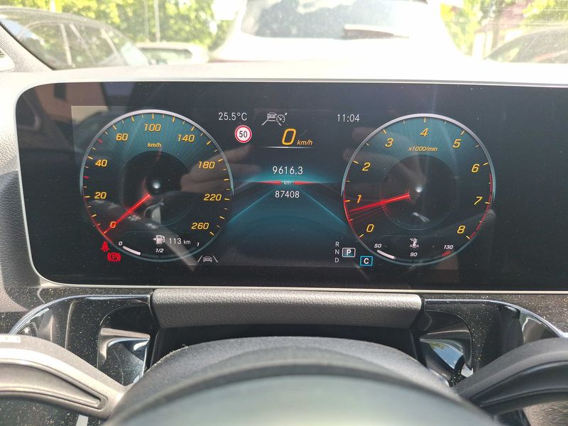 Mercedes-Benz B-Klasse B 220 4Matic AMG Line — zdjęcie 12