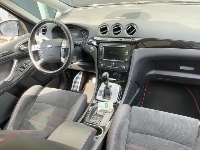 Ford S-Max 2.2 TDCi Titanium S — zdjęcie 12