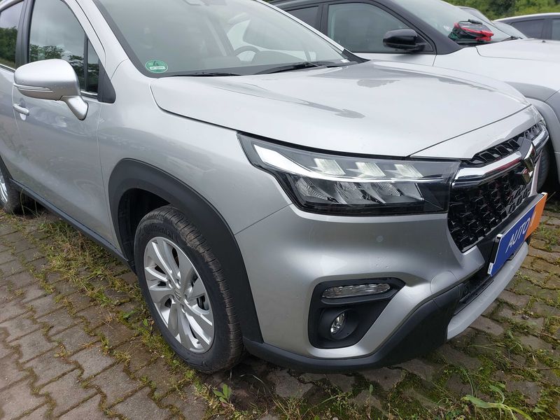 Suzuki S-Cross 1.5 Dualjet Hybrid Comfort — zdjęcie 6